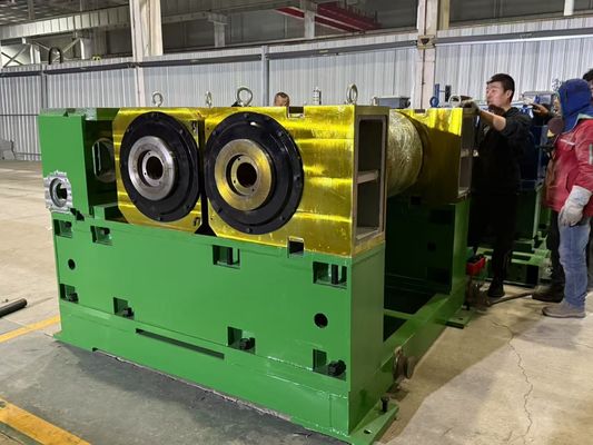 Máquina de produção de pó de borracha contendo tela de agitação Moagem mecânica e peneira para produção